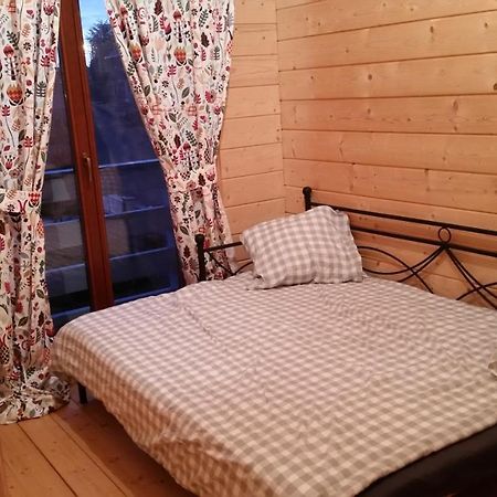 Au Chalet Bed & Breakfast Maubray Dış mekan fotoğraf